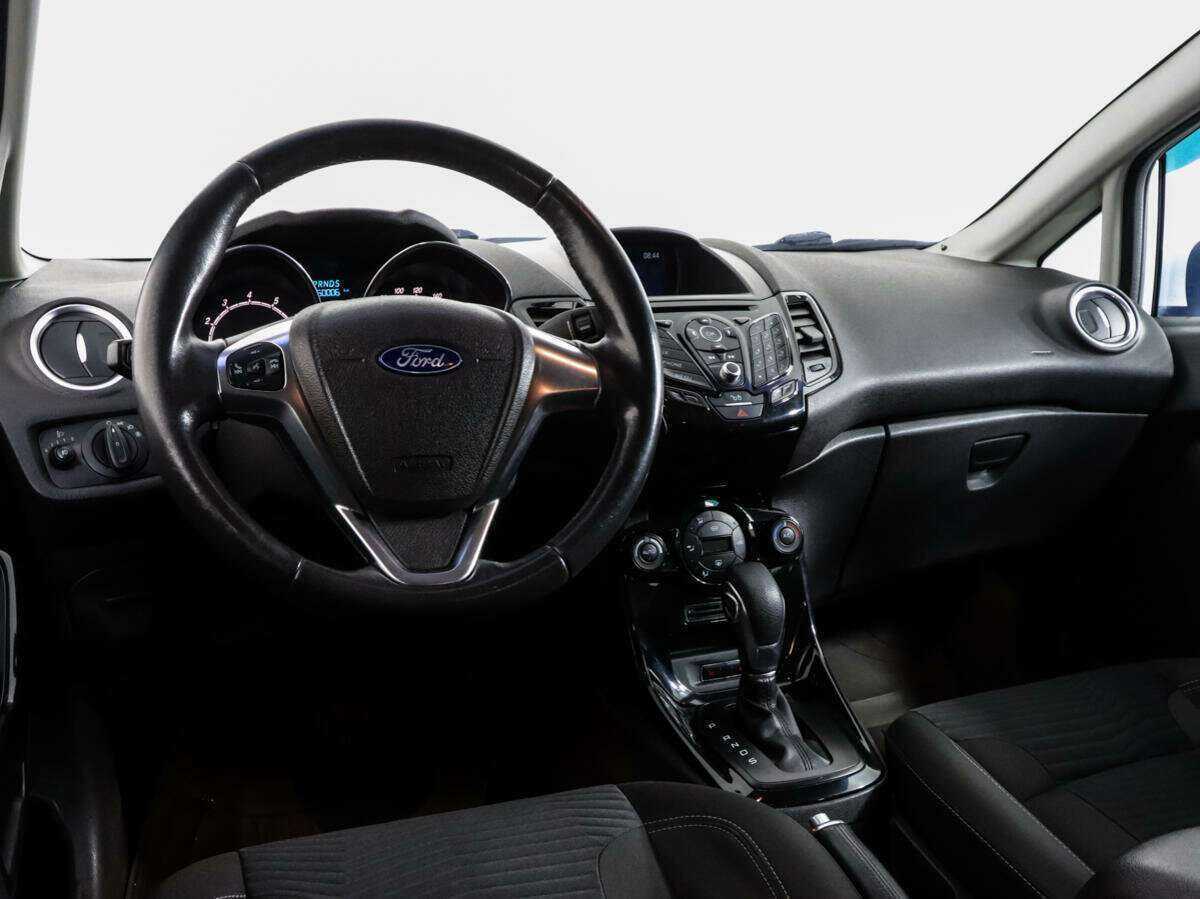 Ford Fiesta 2015 года с пробегом. Фото: #10