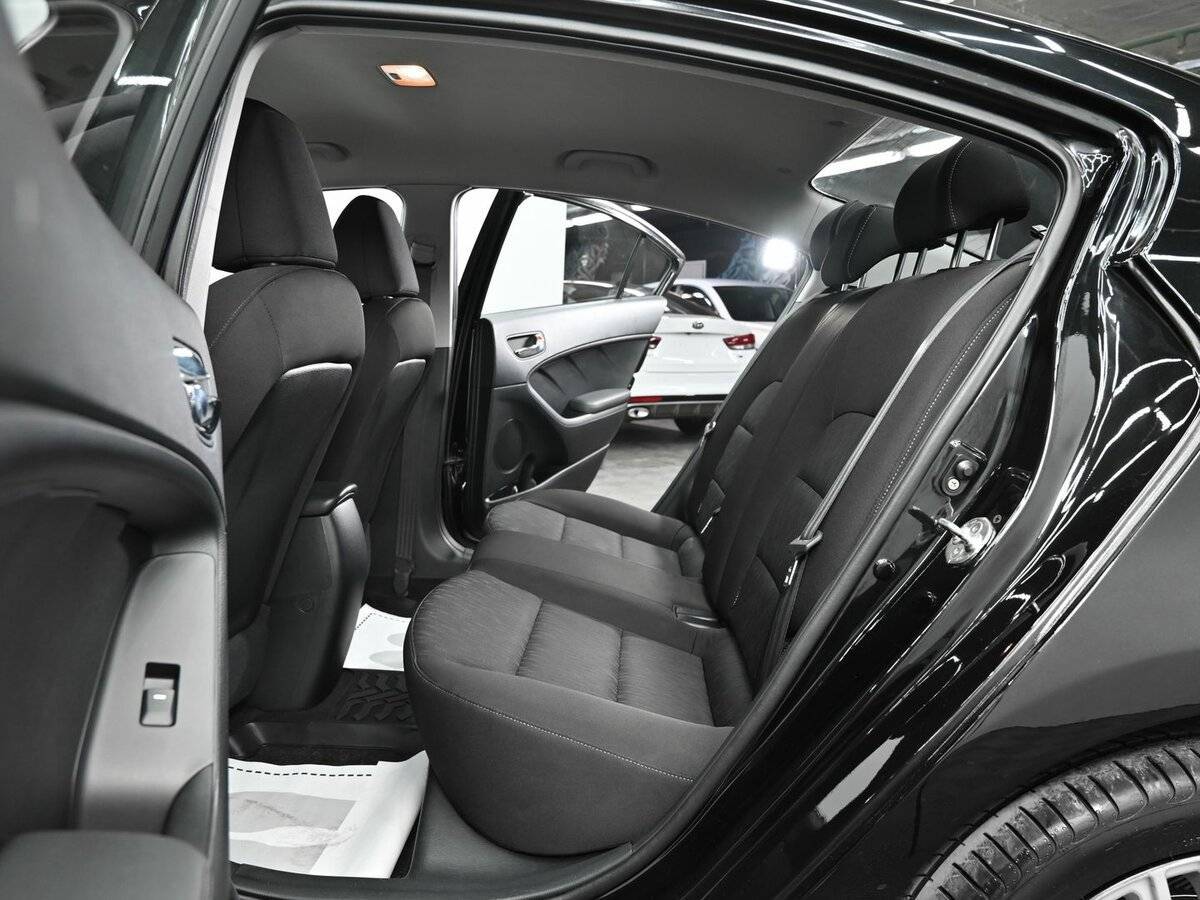 Kia Cerato 2015 года с пробегом. Фото: #15