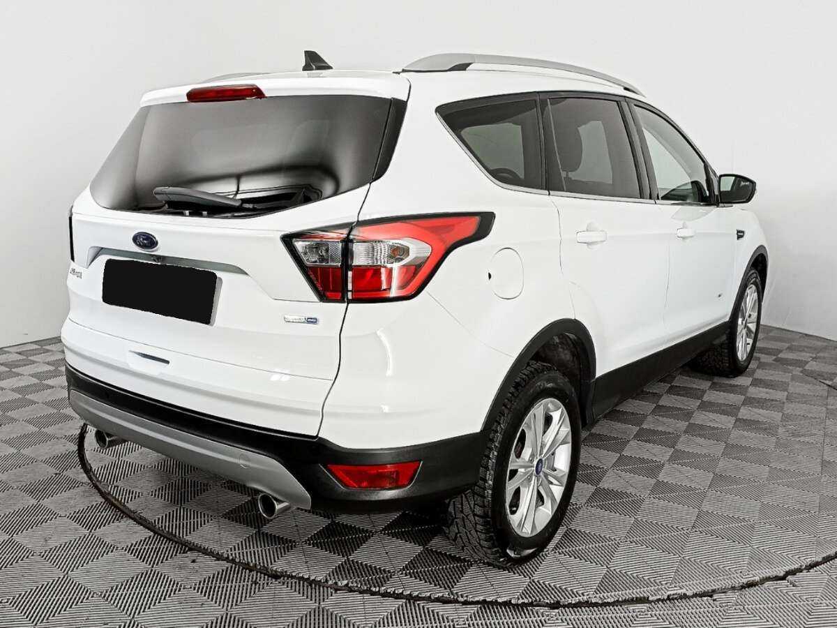 Ford Kuga 2018 года с пробегом. Фото: #4