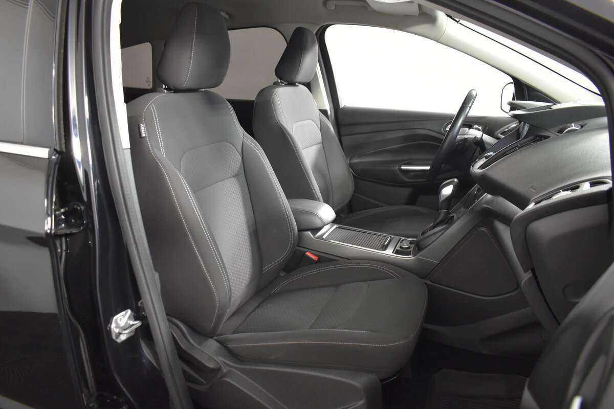 Ford Kuga 2017 года с пробегом. Фото: #9