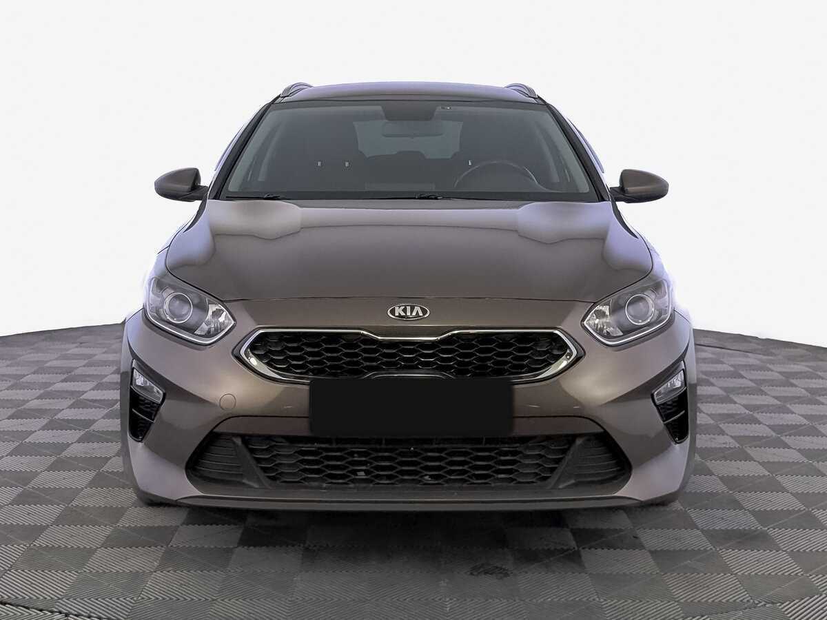 Kia Ceed 2021 года с пробегом. Фото: #1