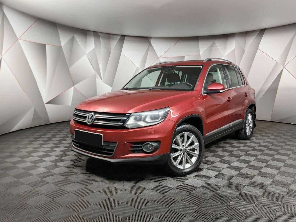 Volkswagen Tiguan 2012 года с пробегом. Посмотреть фото