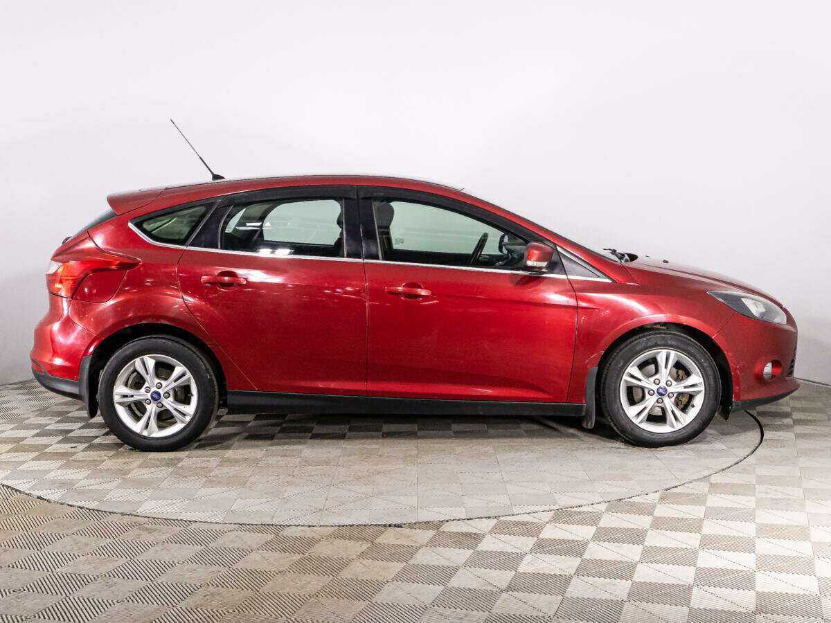 Ford Focus 2012 года с пробегом. Фото: #3