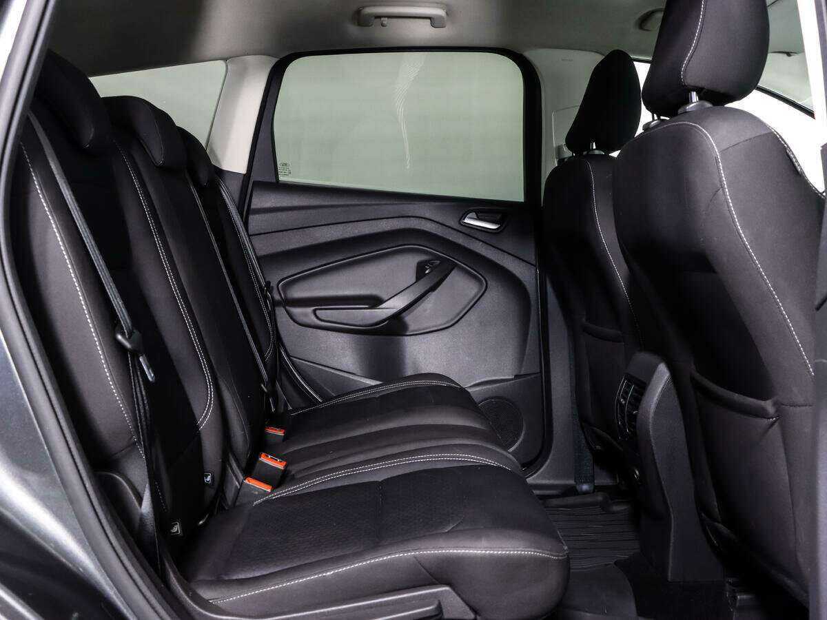 Ford Kuga 2018 года с пробегом. Фото: #12