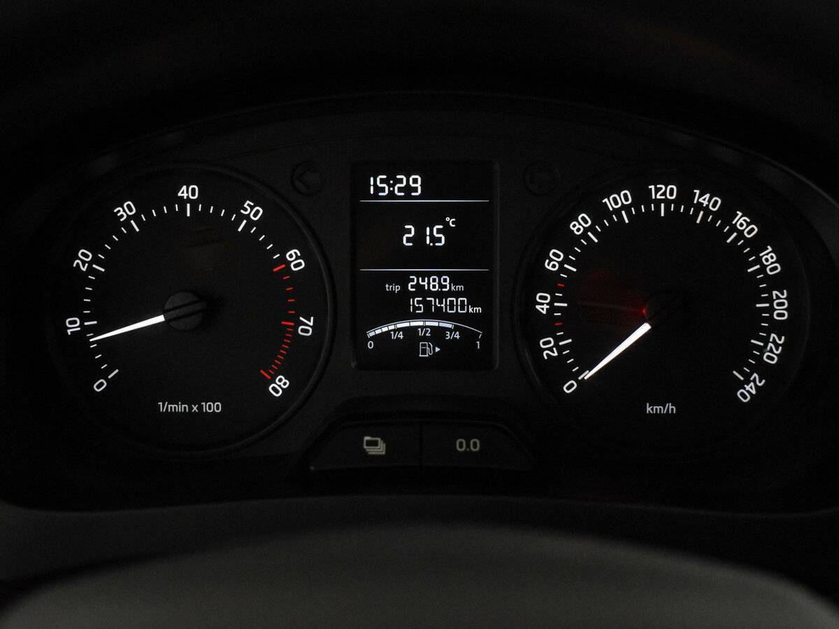 Skoda Rapid 2014 года с пробегом. Фото: #16