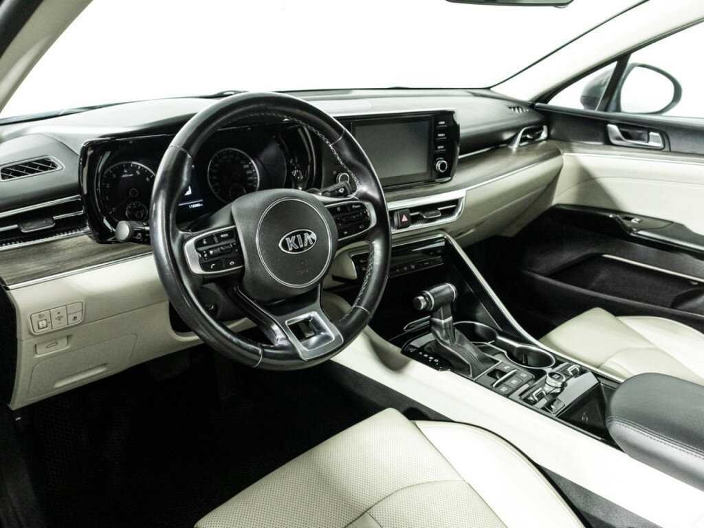 Kia K5 2021 года с пробегом. Фото: #10