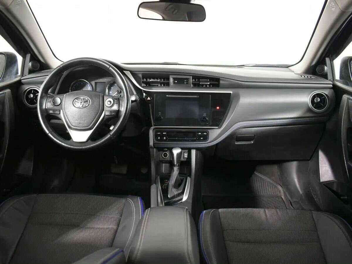 Toyota Corolla 2018 года с пробегом. Фото: #9