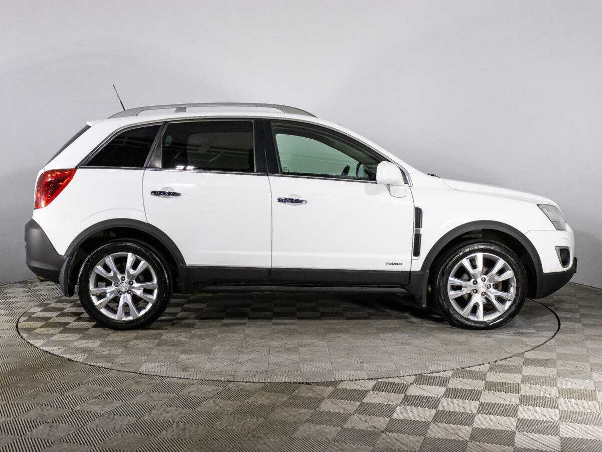 Opel Antara 2012 года с пробегом. Фото: #3