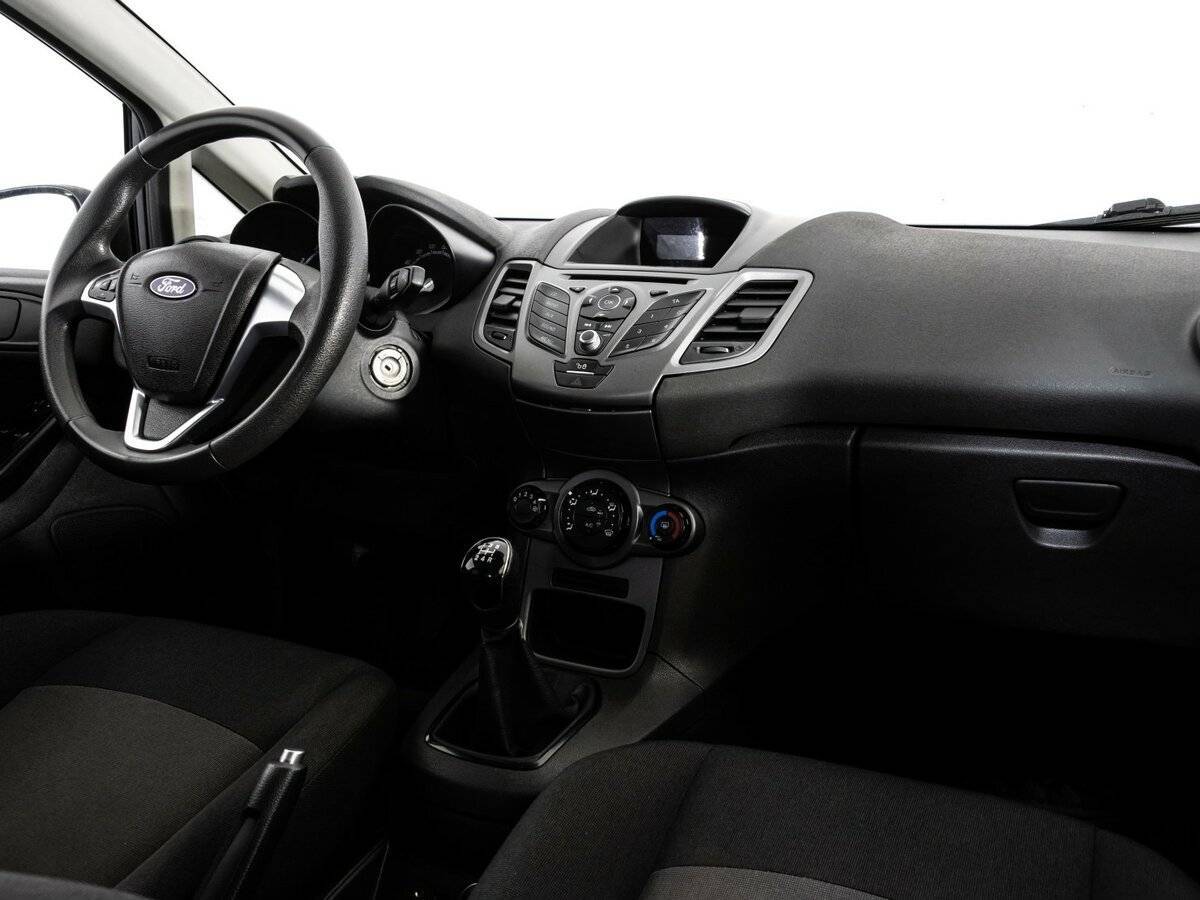 Ford Fiesta 2015 года с пробегом. Фото: #6