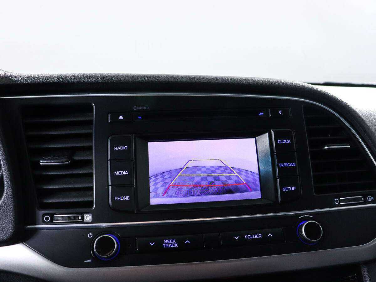 Hyundai Elantra 2018 года с пробегом. Фото: #12