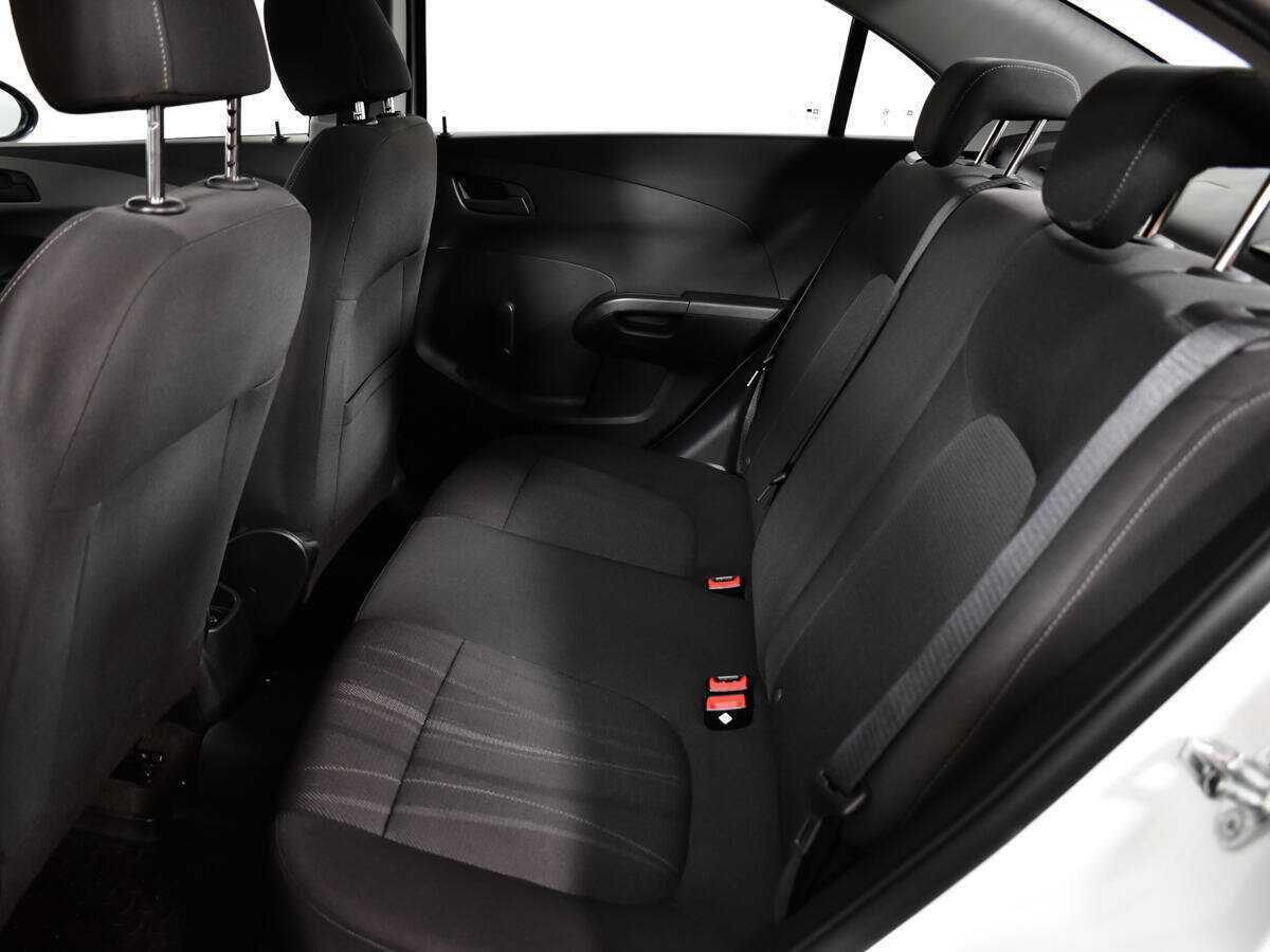 Chevrolet Aveo 2014 года с пробегом. Фото: #7