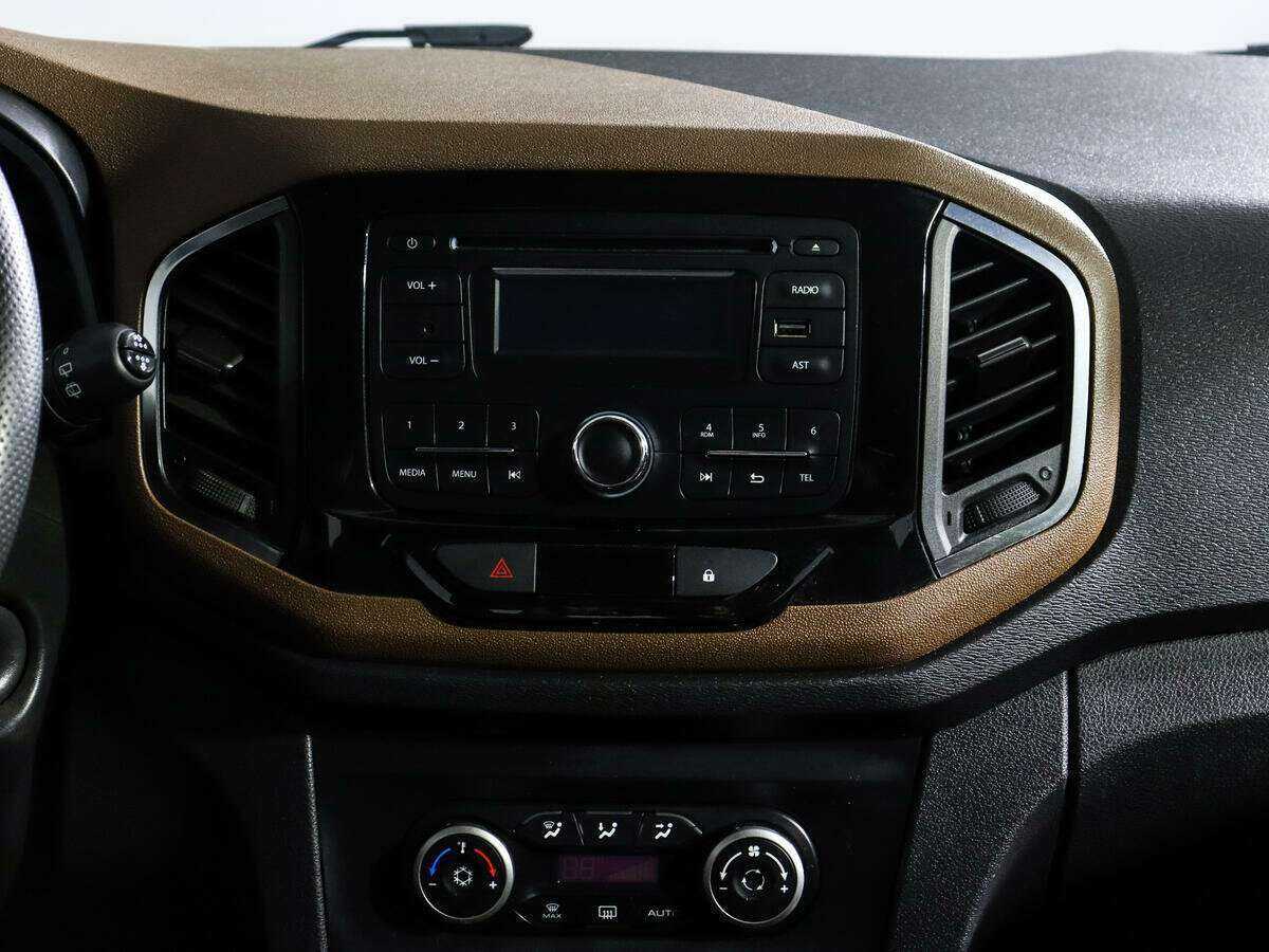 Lada (ВАЗ) XRAY 2017 года с пробегом. Фото: #12