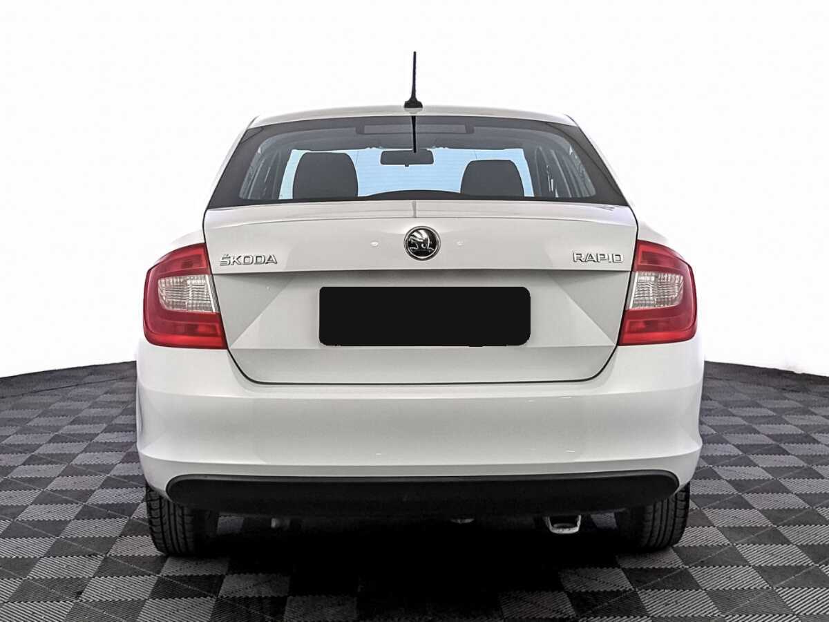 Skoda Rapid 2017 года с пробегом. Фото: #5
