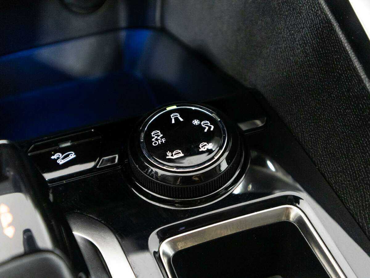 Peugeot 3008 2018 года с пробегом. Фото: #16