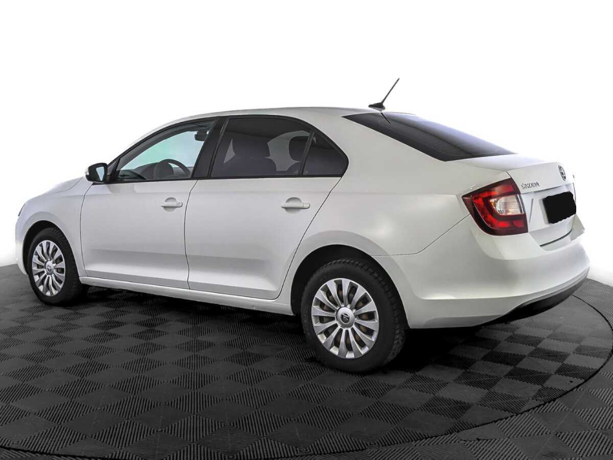 Skoda Rapid 2019 года с пробегом. Фото: #6