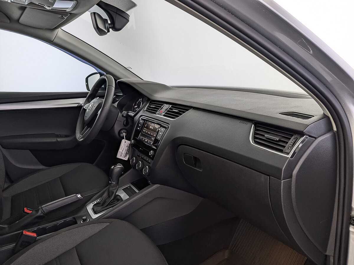 Skoda Octavia 2018 года с пробегом. Фото: #12