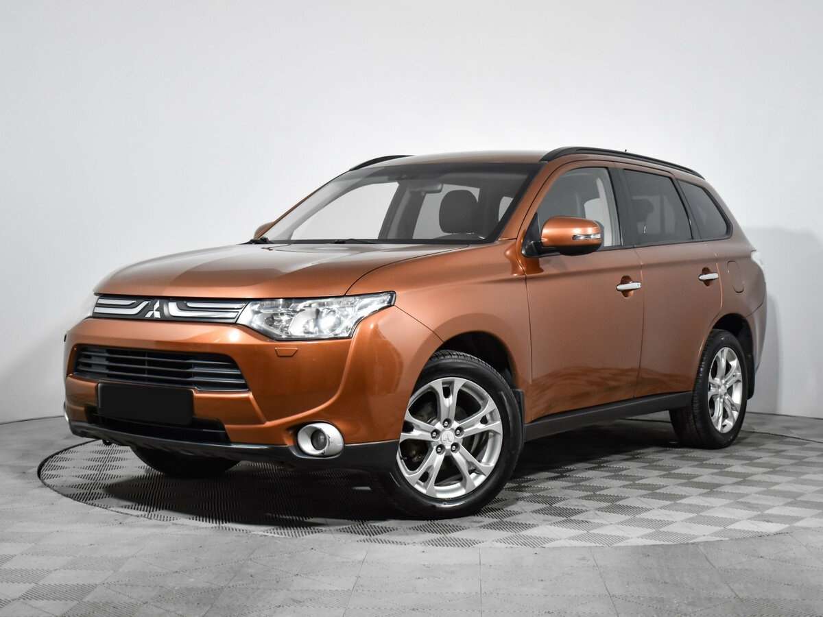 Mitsubishi Outlander 2012 года с пробегом. Посмотреть фото