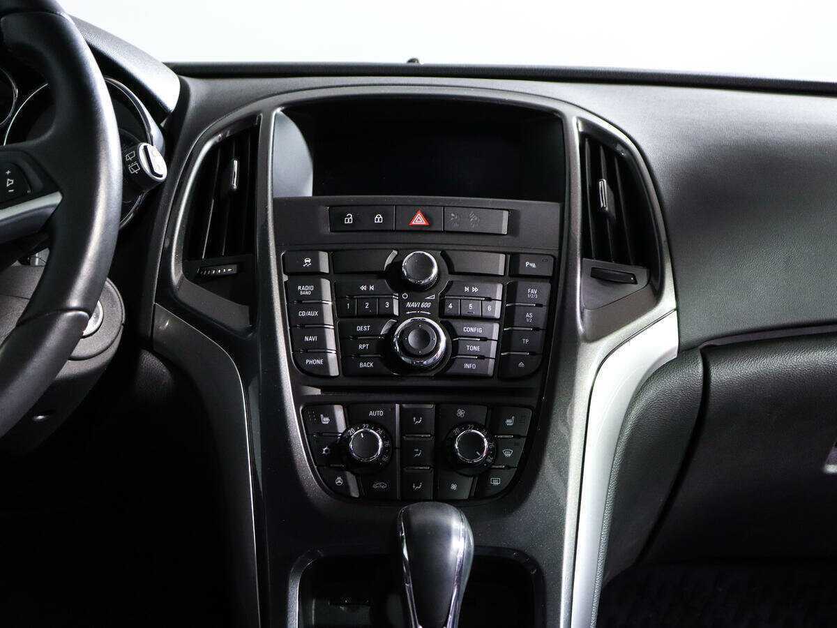 Opel Astra 2012 года с пробегом. Фото: #10