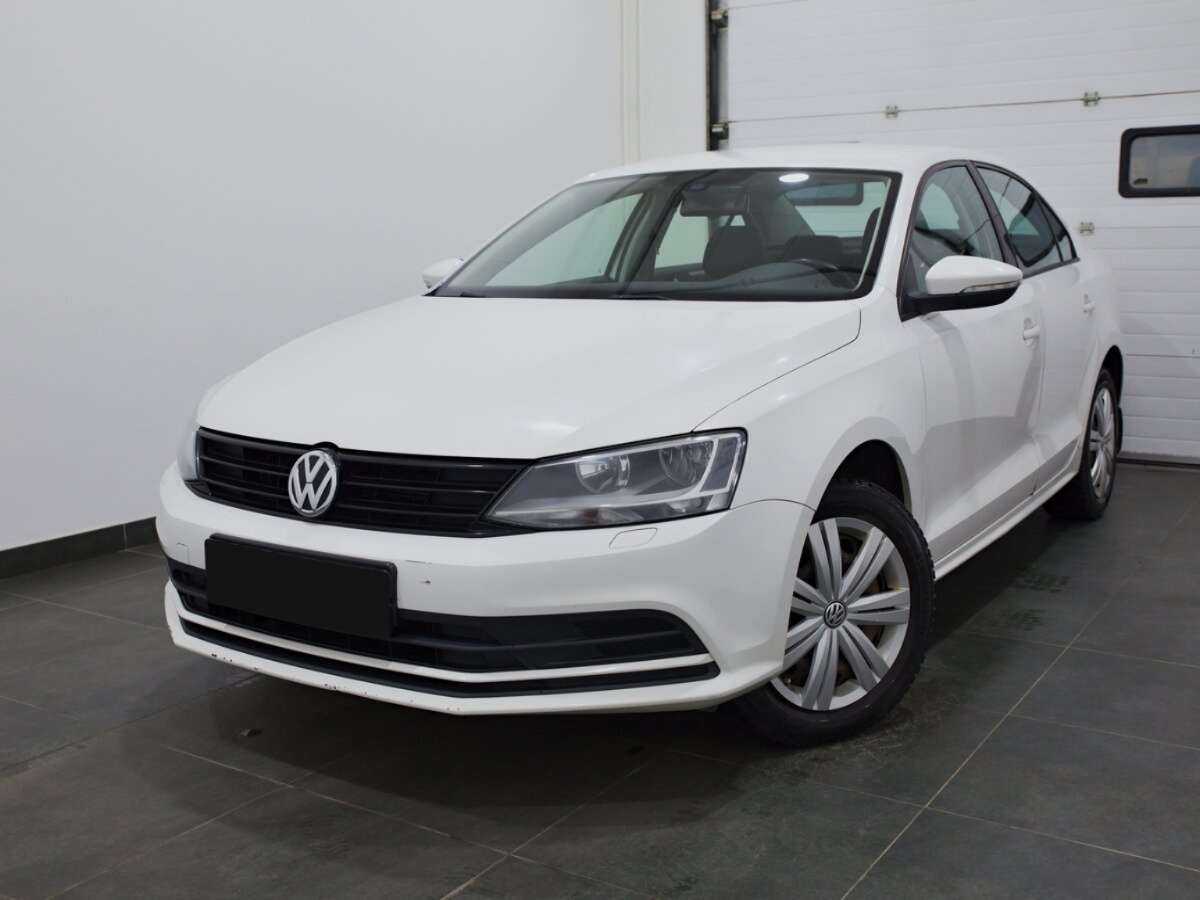 Volkswagen Jetta 2015 года с пробегом. Посмотреть фото