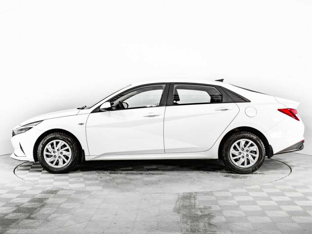 Hyundai Elantra 2021 года с пробегом. Фото: #7