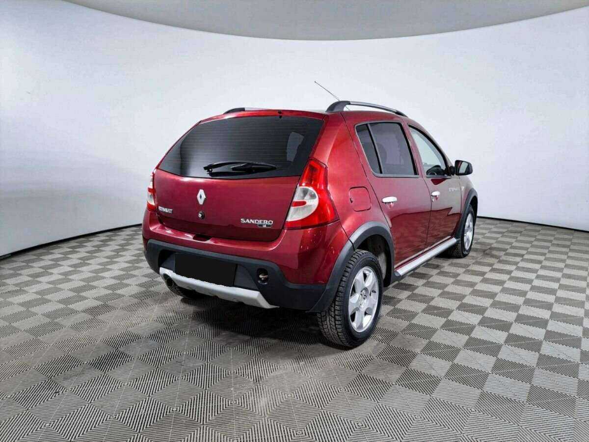 Renault Sandero 2012 года с пробегом. Фото: #4