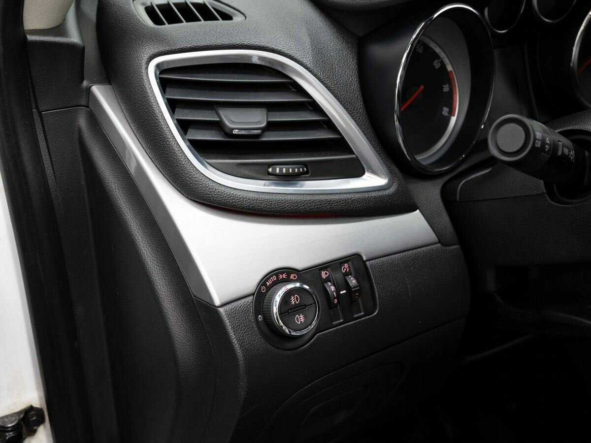 Opel Mokka 2013 года с пробегом. Фото: #18