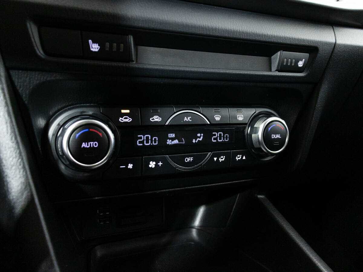 Mazda 3 2016 года с пробегом. Фото: #15