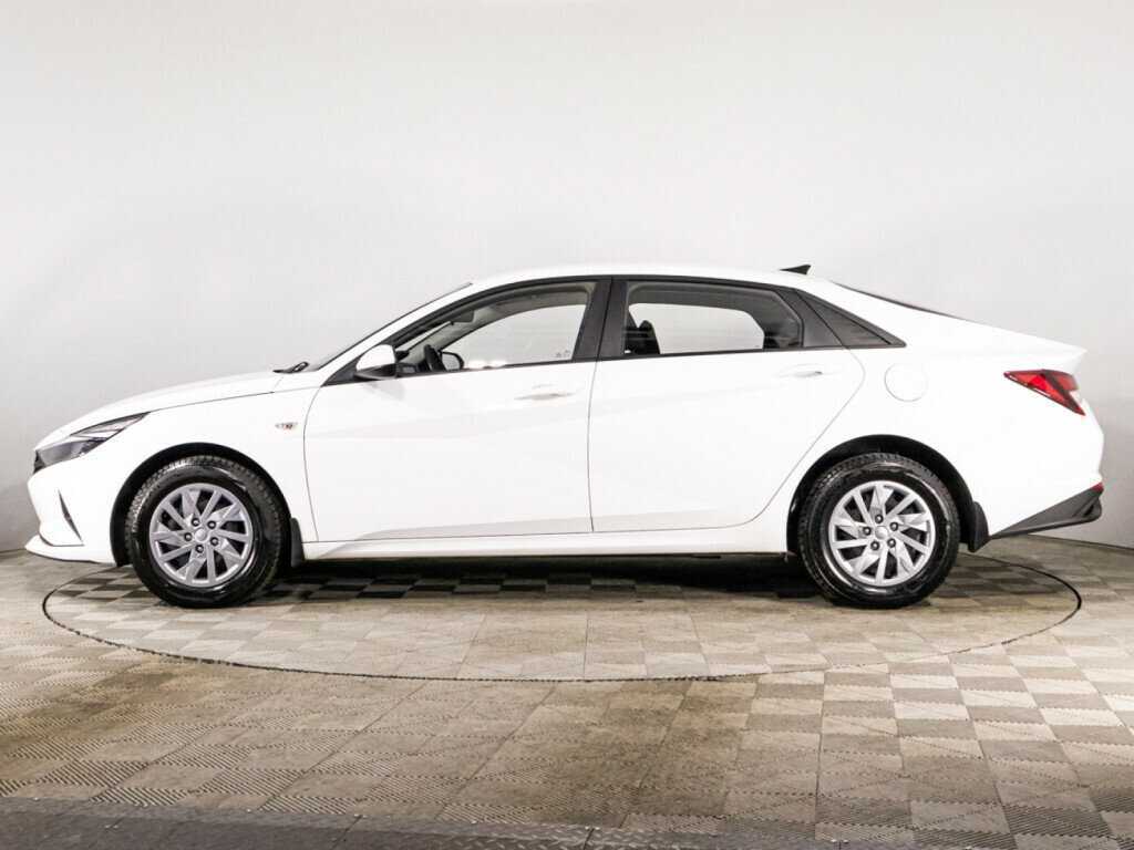 Hyundai Elantra 2021 года с пробегом. Фото: #7