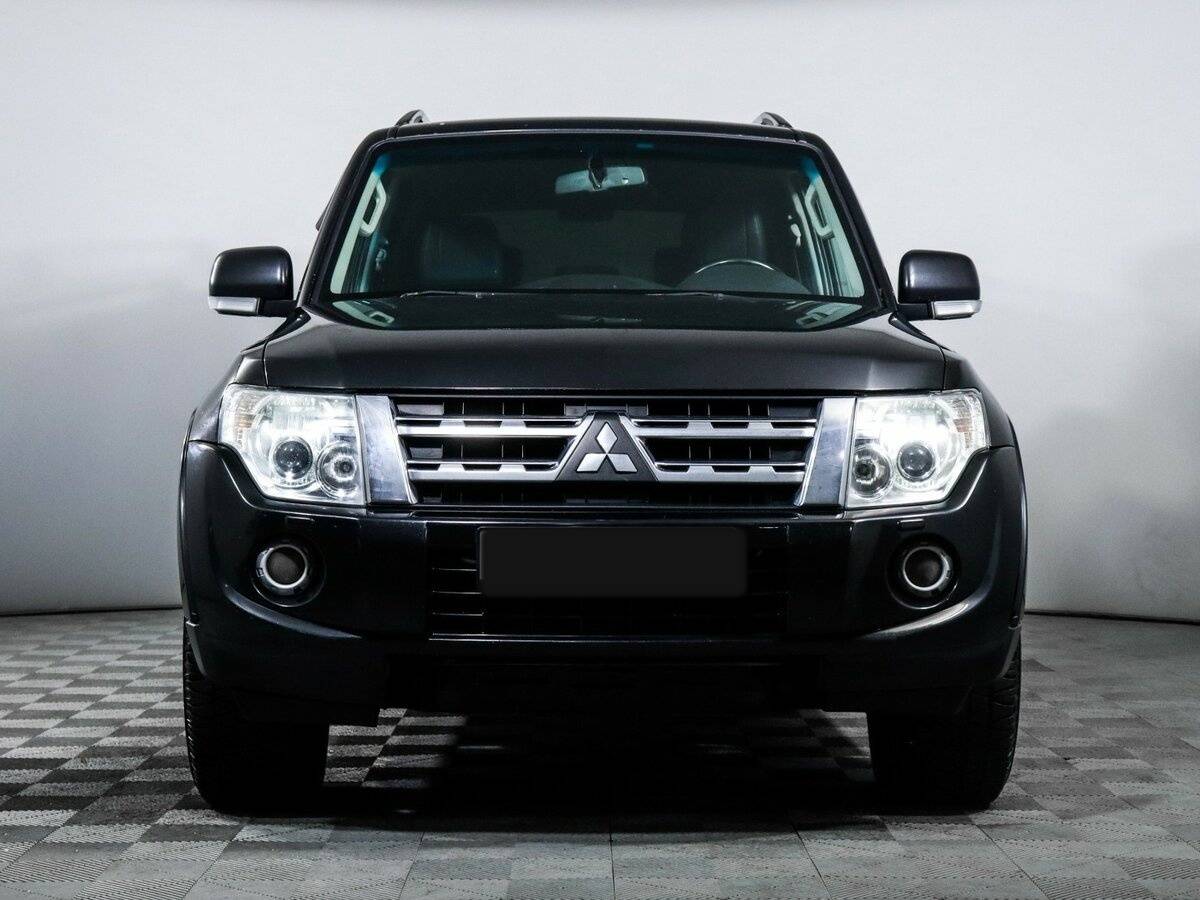 Mitsubishi Pajero 2012 года с пробегом. Фото: #1