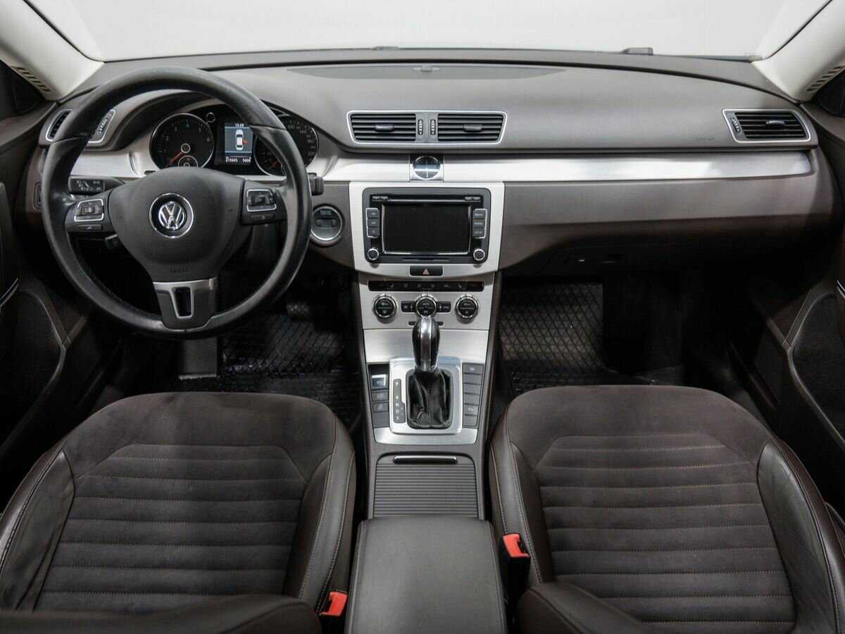 Volkswagen Passat 2012 года с пробегом. Фото: #10