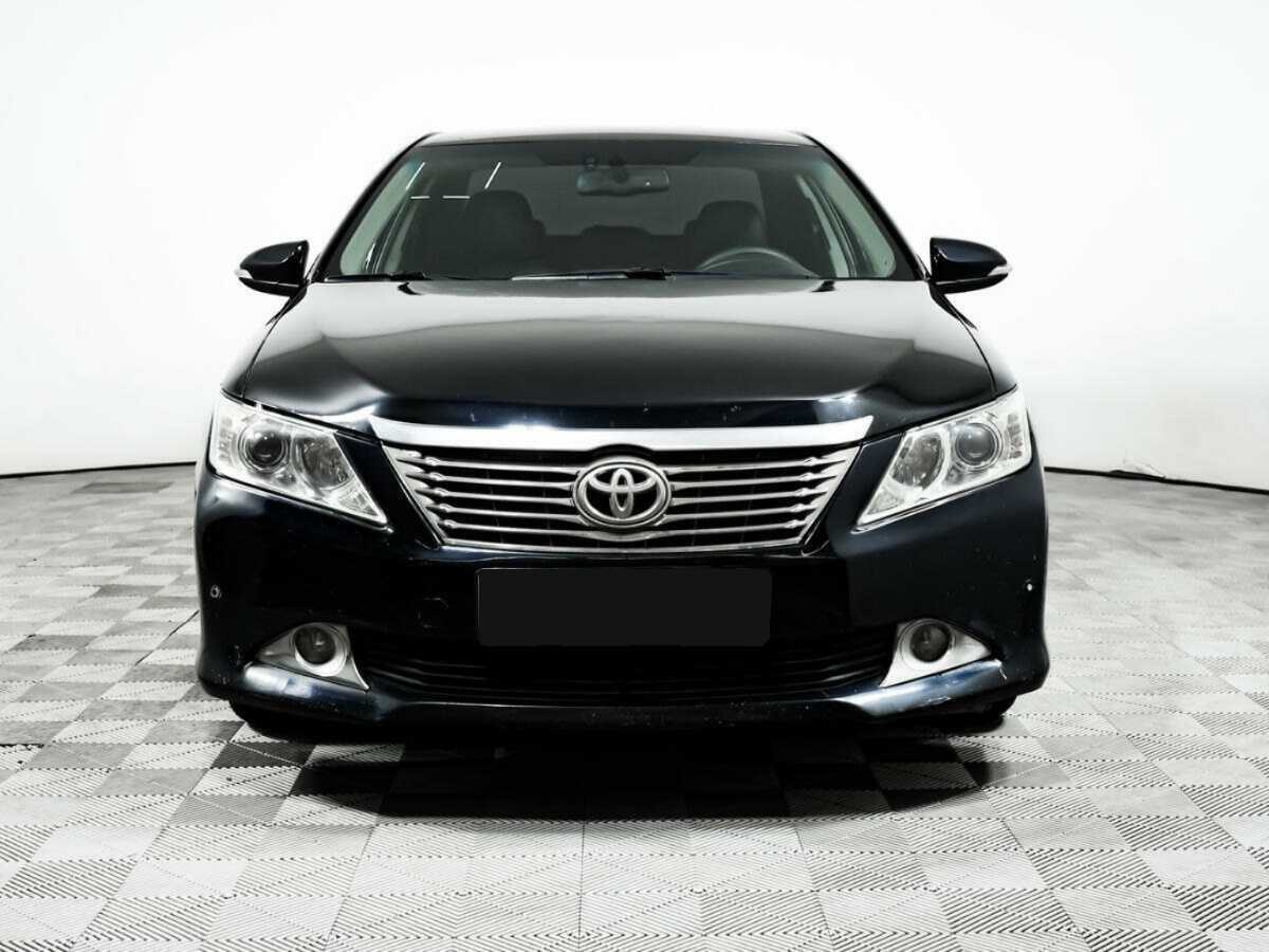 Toyota Camry 2013 года с пробегом. Фото: #1