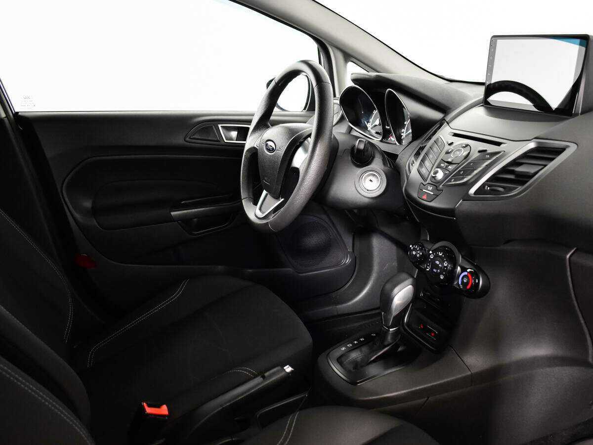 Ford Fiesta 2016 года с пробегом. Фото: #6