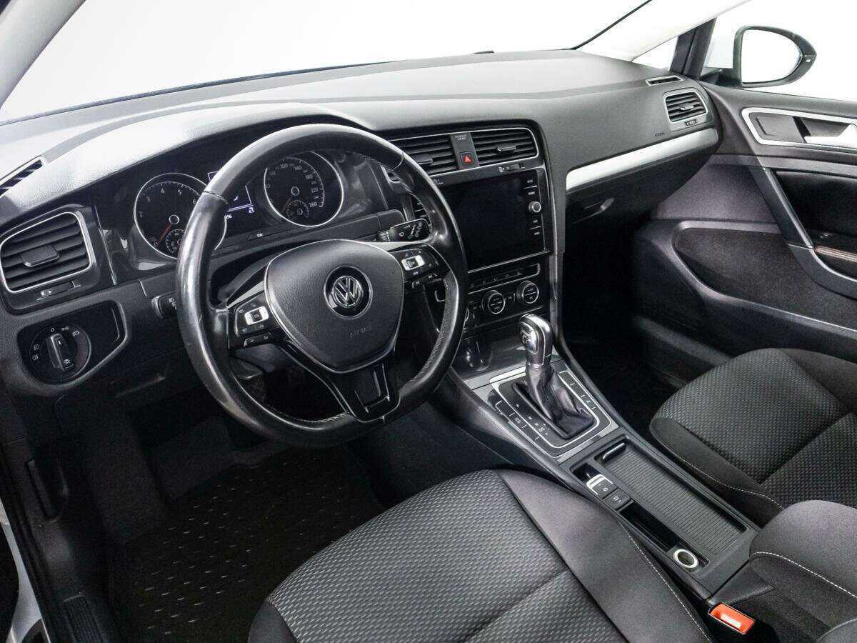 Volkswagen Golf 2018 года с пробегом. Фото: #10