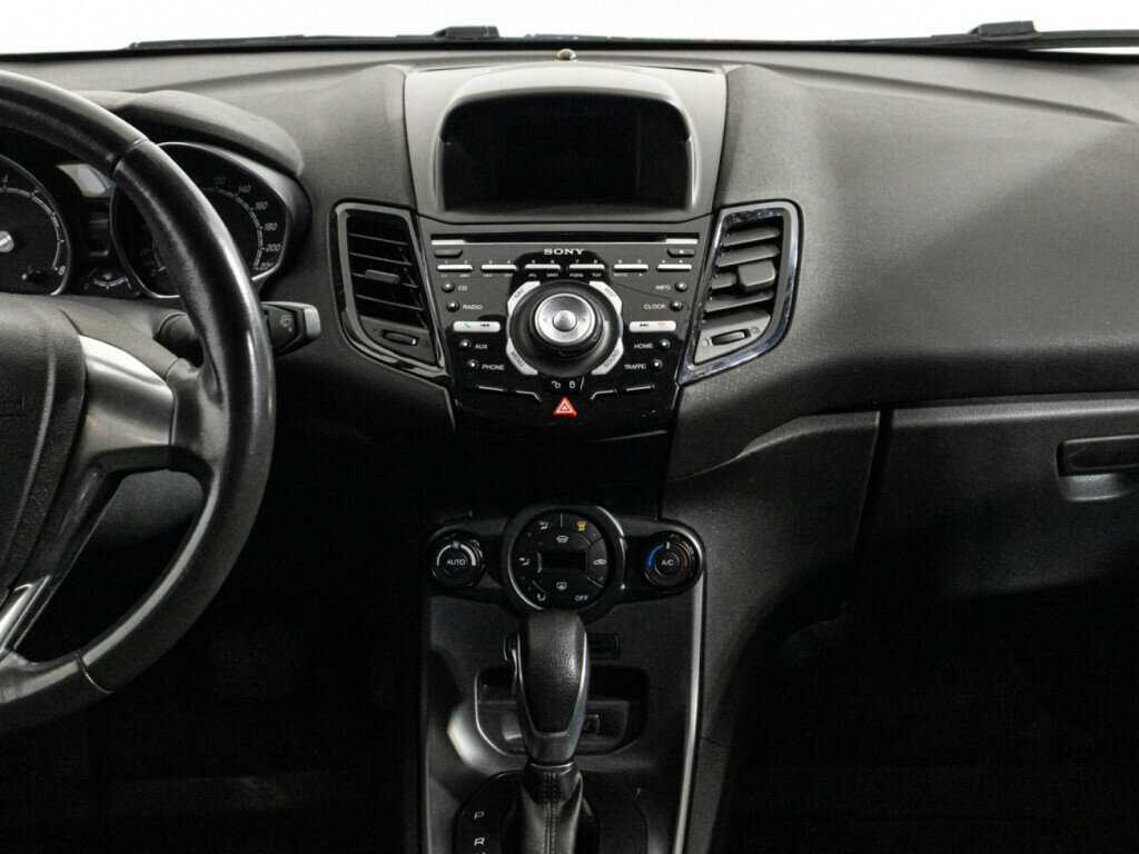 Ford Fiesta 2015 года с пробегом. Фото: #13