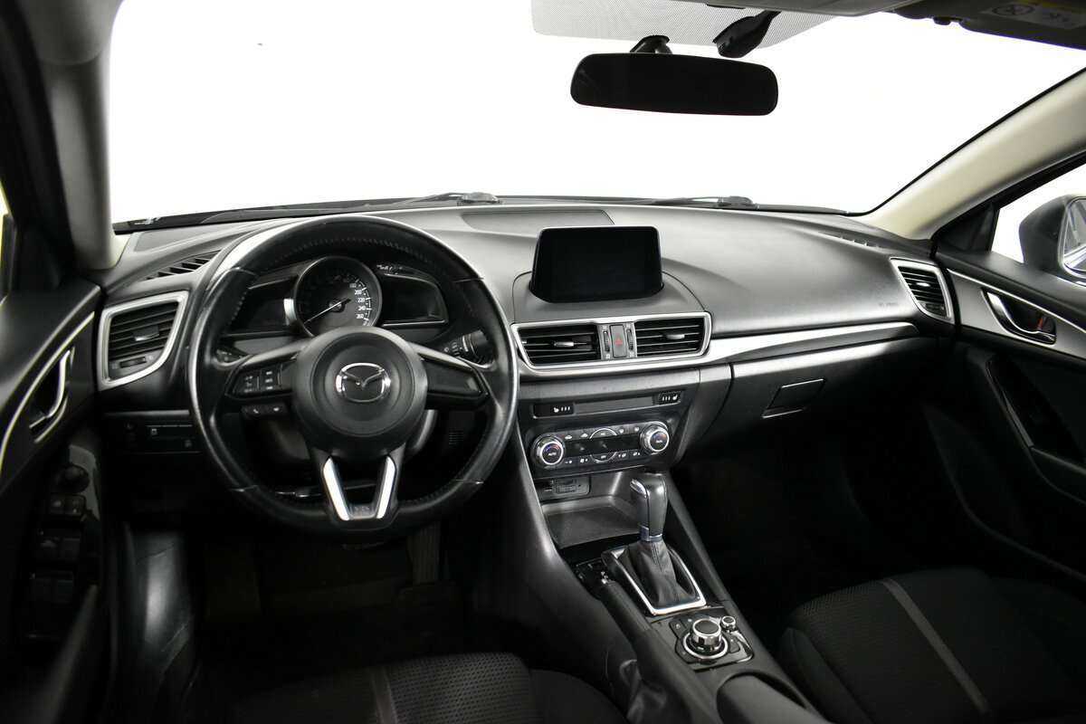 Mazda 3 2017 года с пробегом. Фото: #10