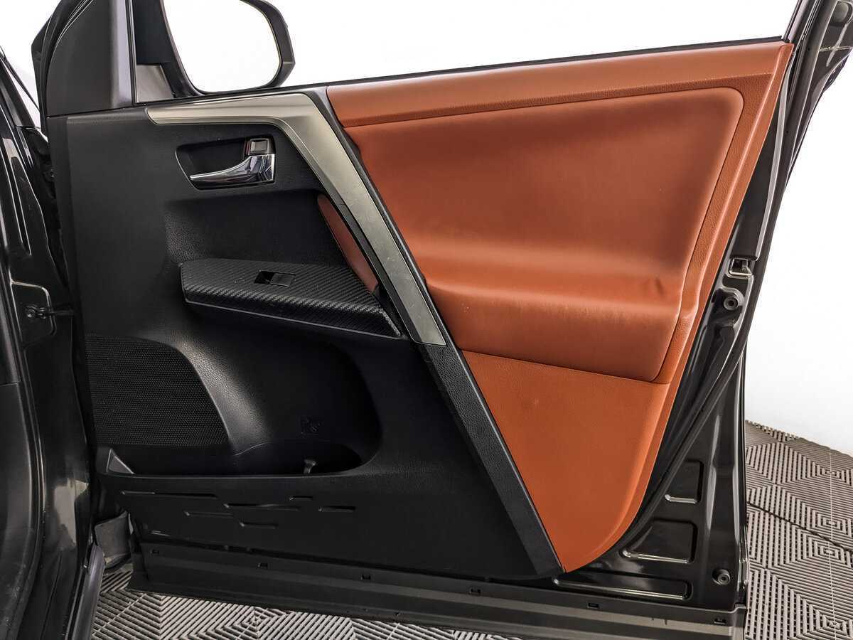 Toyota RAV4 2013 года с пробегом. Фото: #20