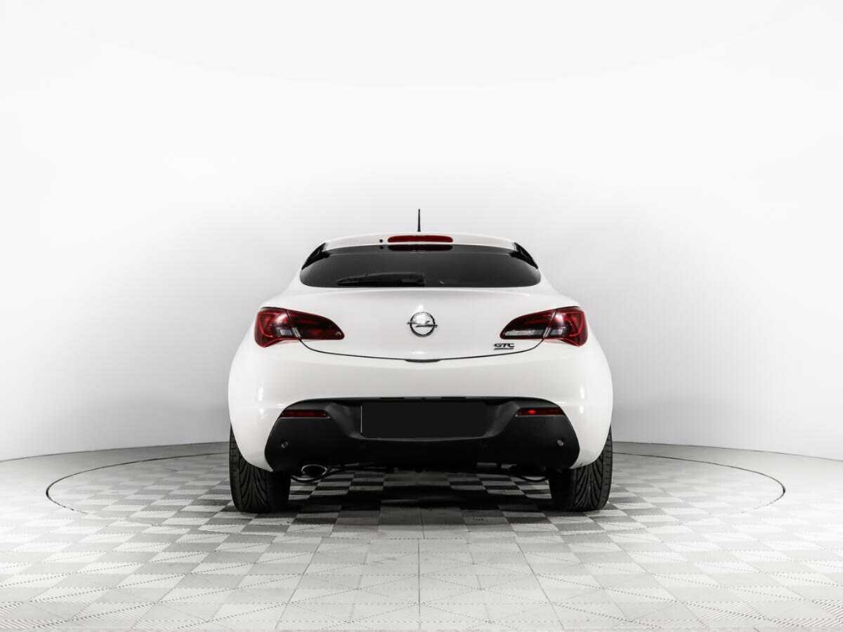 Opel Astra 2014 года с пробегом. Фото: #5