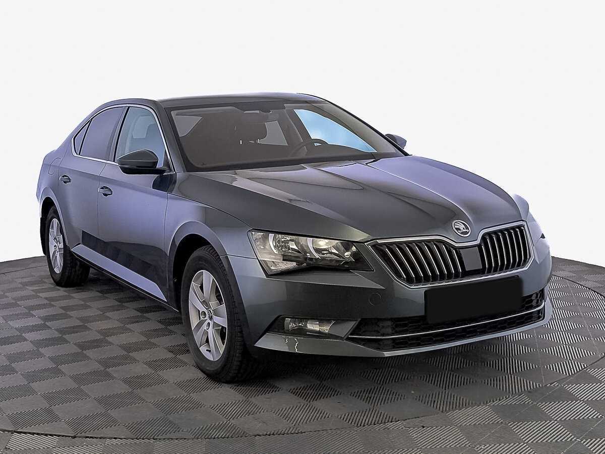 Skoda Superb 2019 года с пробегом. Фото: #2