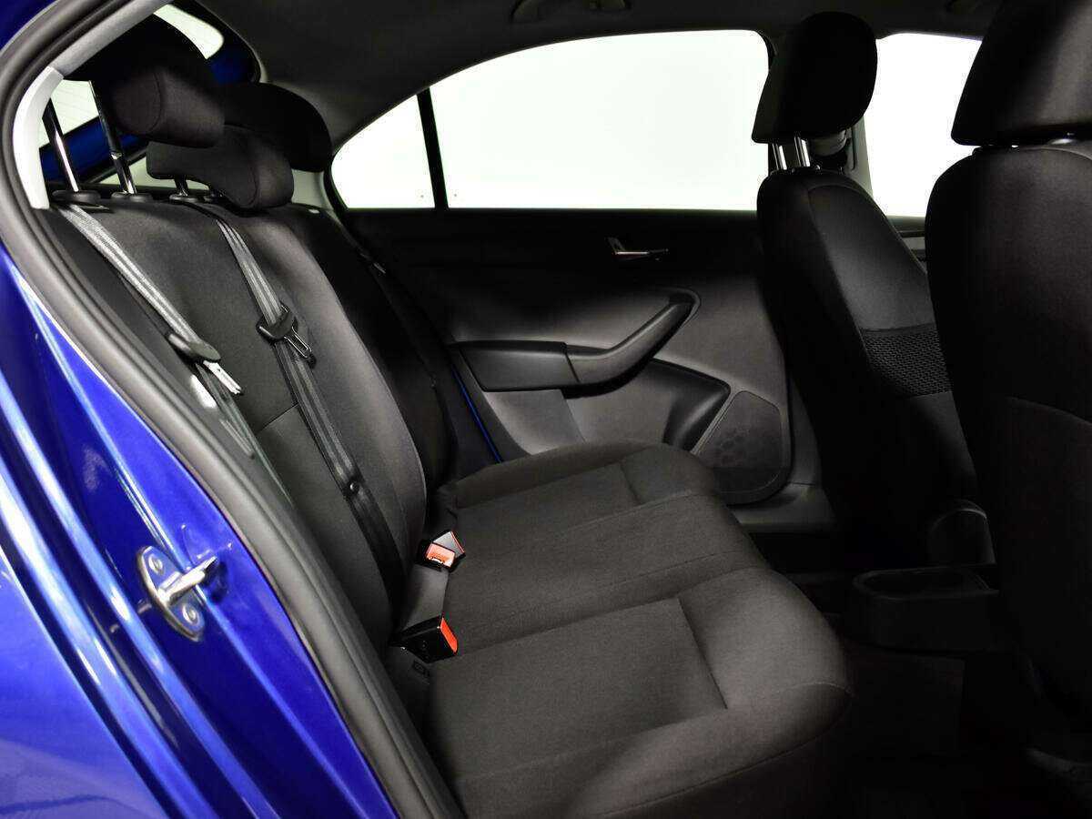 Skoda Rapid 2018 года с пробегом. Фото: #9