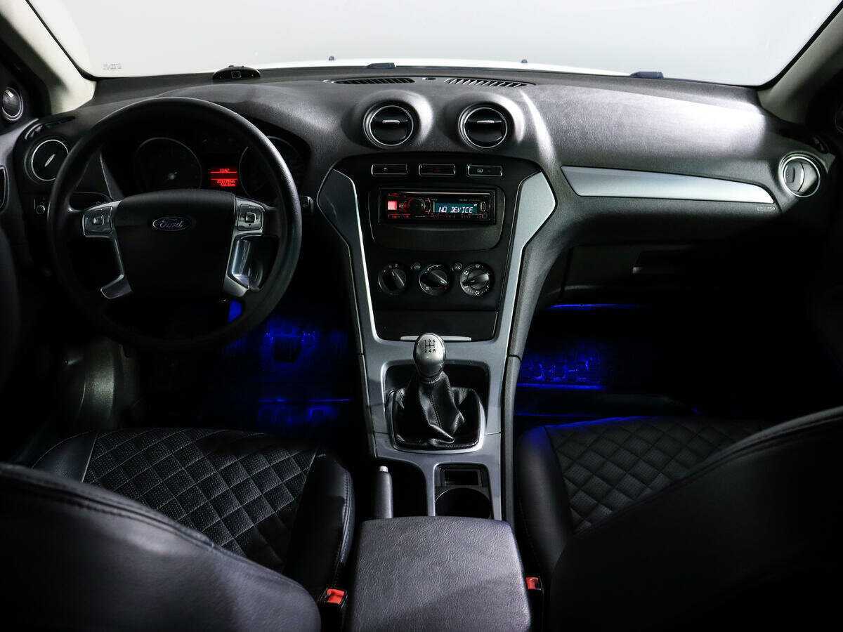 Ford Mondeo 2012 года с пробегом. Фото: #9