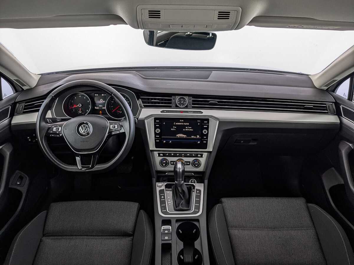 Volkswagen Passat 2019 года с пробегом. Фото: #13