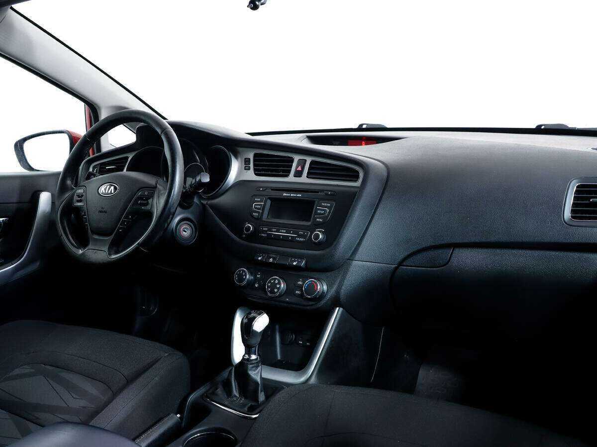 Kia Ceed 2015 года с пробегом. Фото: #8