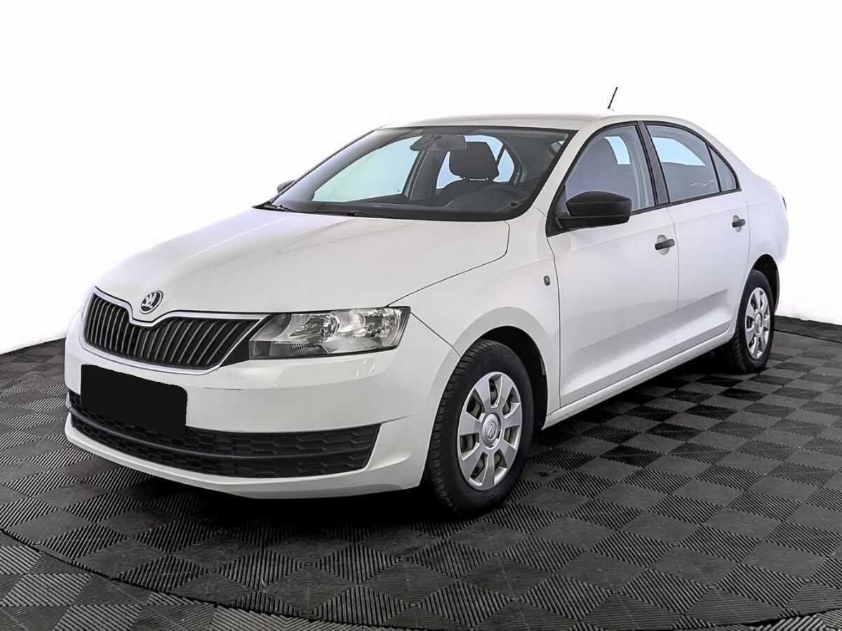 Skoda Rapid 2017 года с пробегом. Посмотреть фото