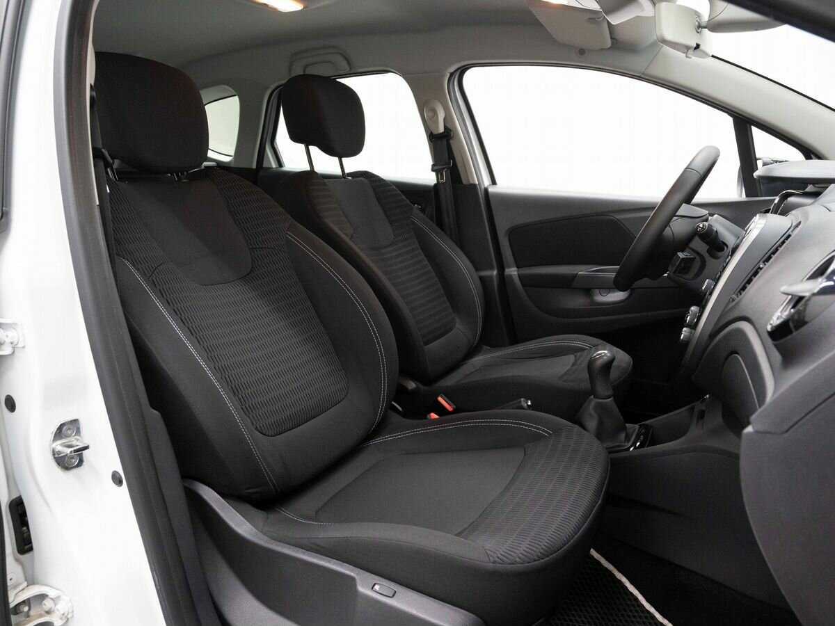 Renault Kaptur 2017 года с пробегом. Фото: #11