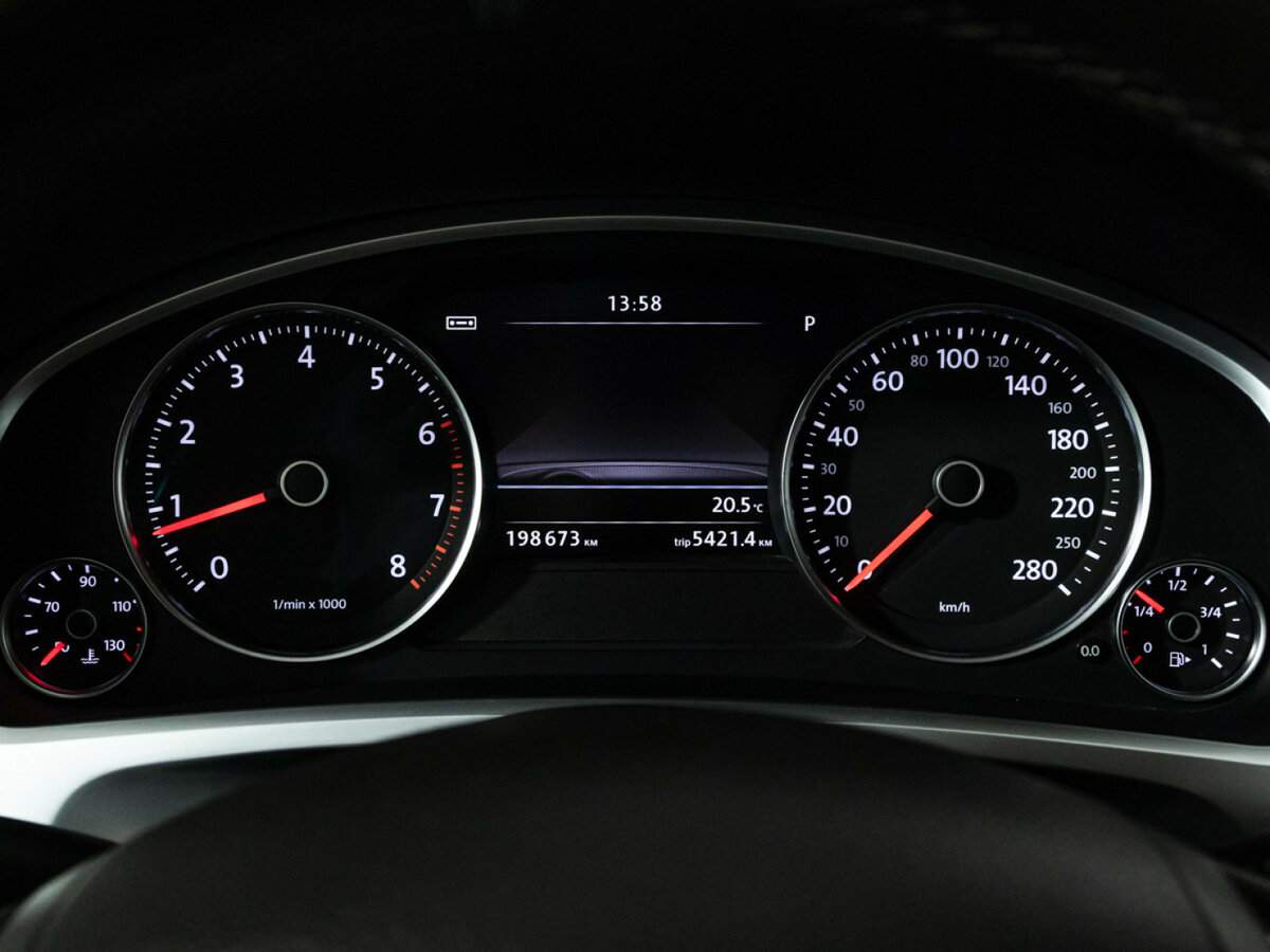 Volkswagen Touareg 2013 года с пробегом. Фото: #11