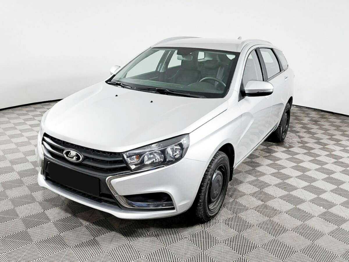 Lada (ВАЗ) Vesta 2019 года с пробегом. Посмотреть фото