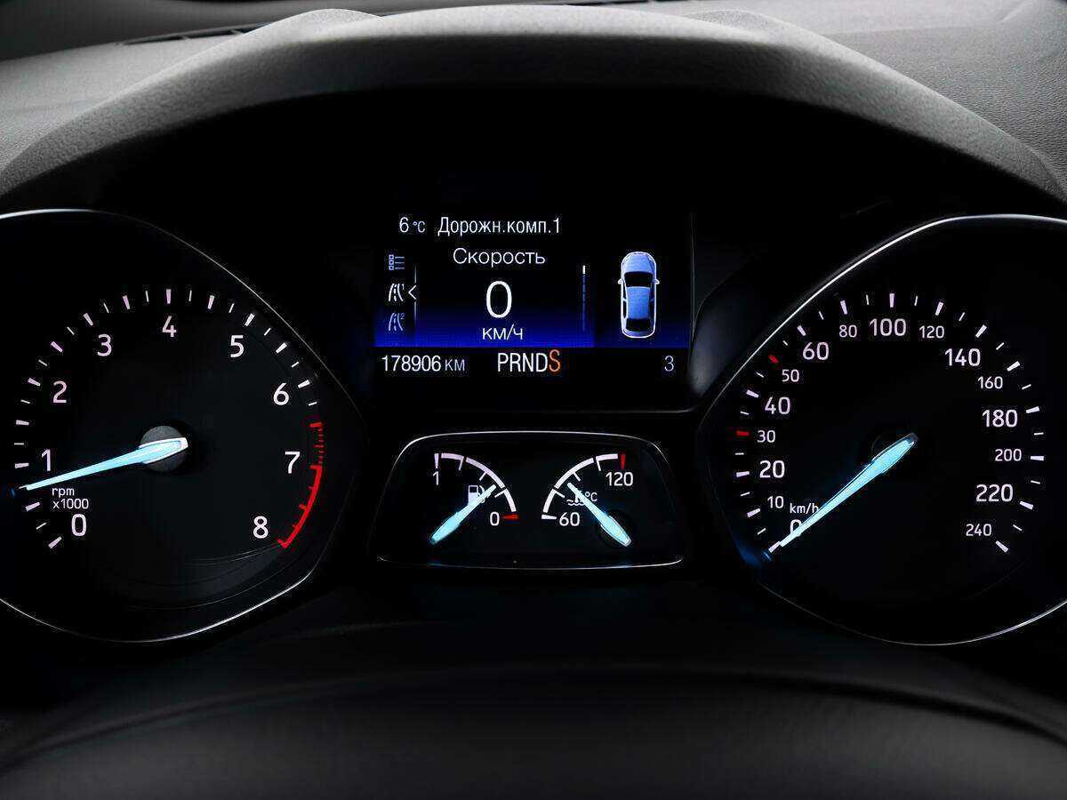 Ford Kuga 2017 года с пробегом. Фото: #17