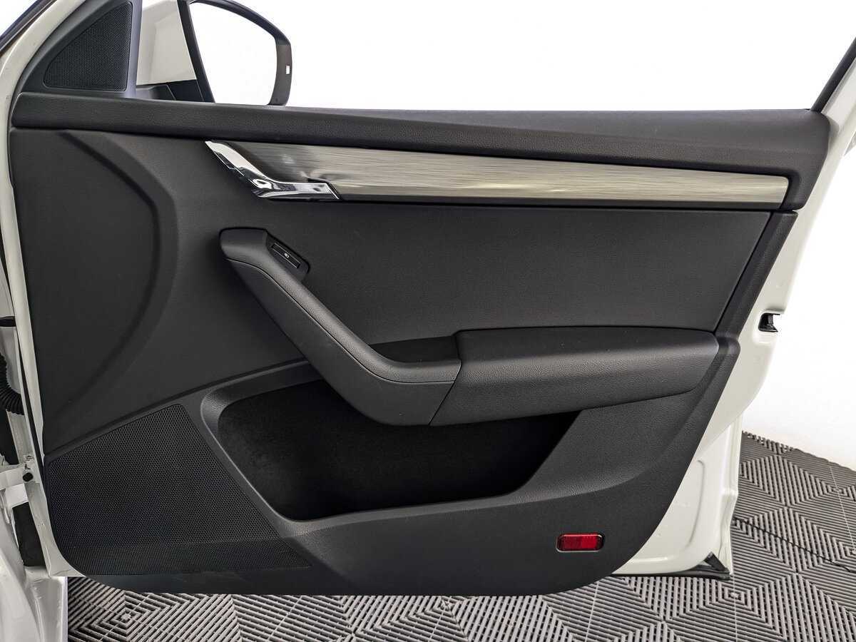 Skoda Octavia 2017 года с пробегом. Фото: #17