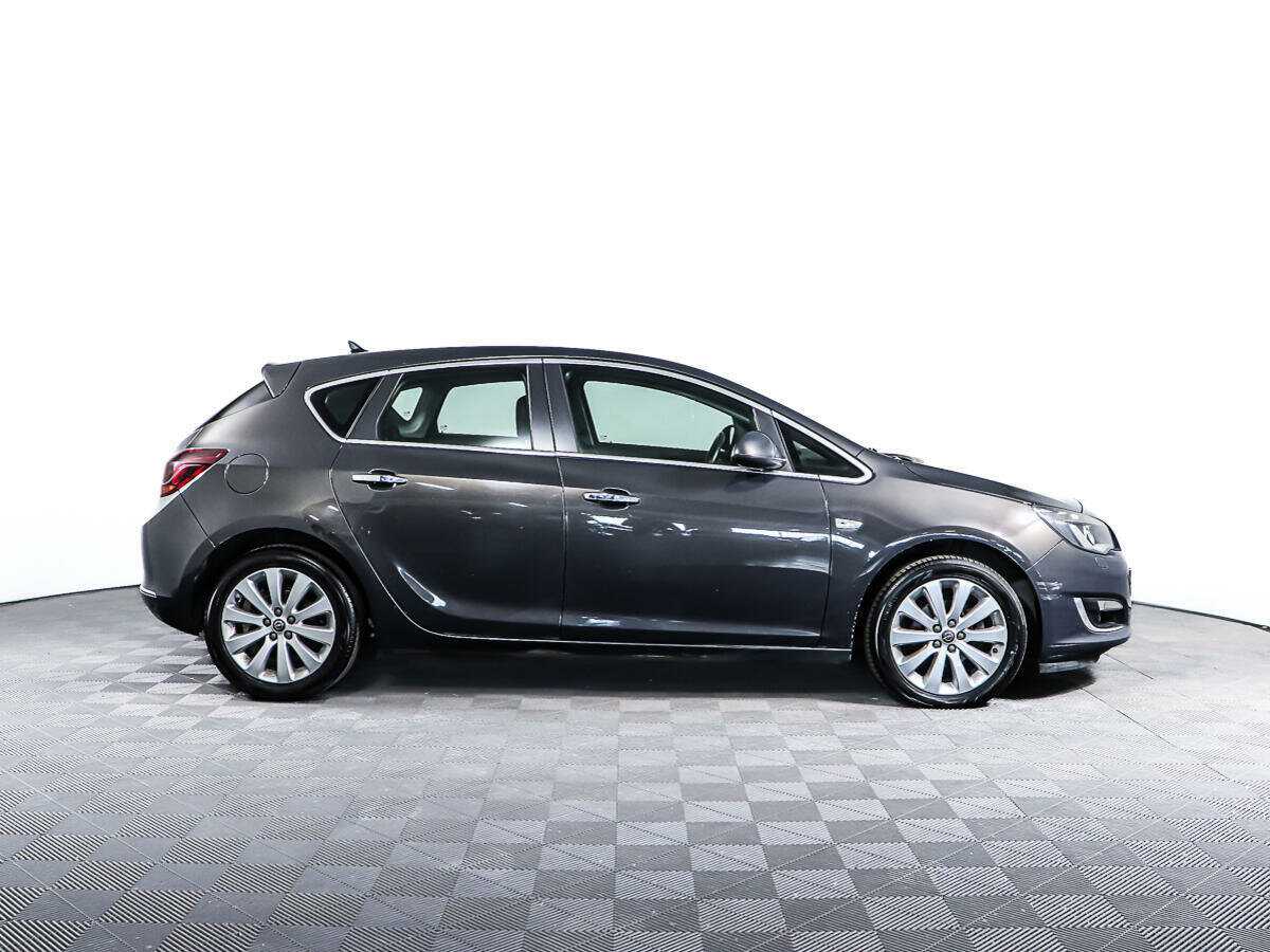 Opel Astra 2012 года с пробегом. Фото: #3