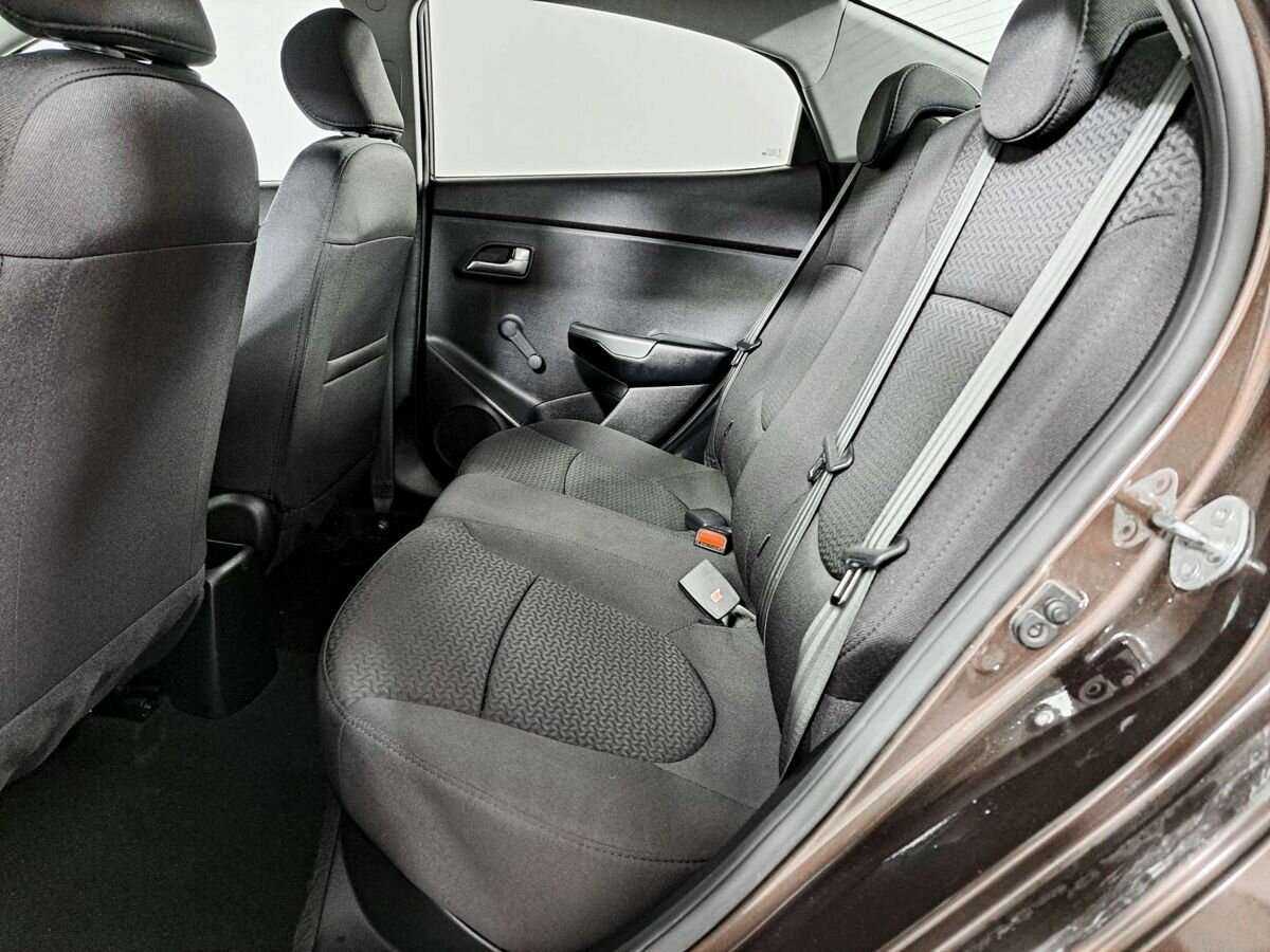 Kia Rio 2015 года с пробегом. Фото: #9